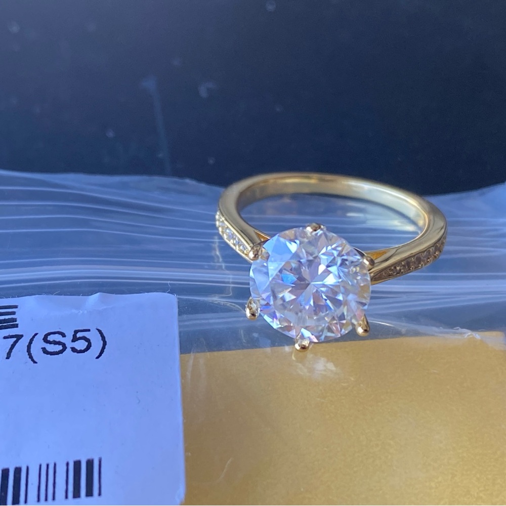 Elegant Gold Ring with Clear Stone-18K plated Gold.